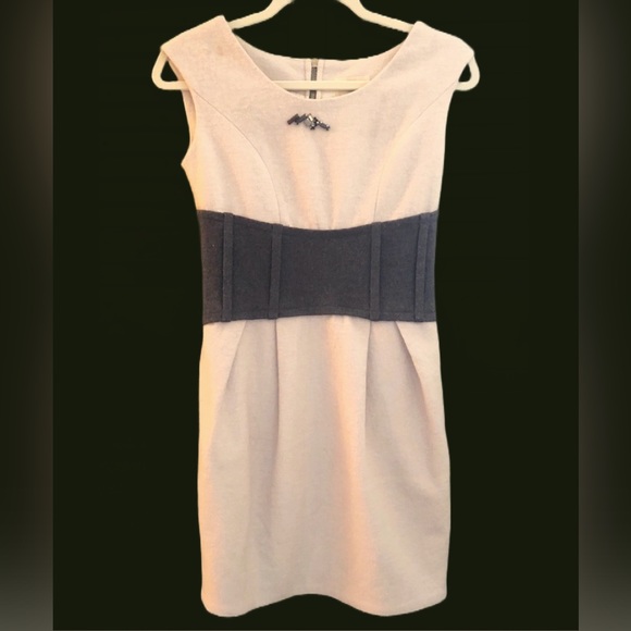 Adorable Miu Miu wool mini dress. - Picture 1 of 8